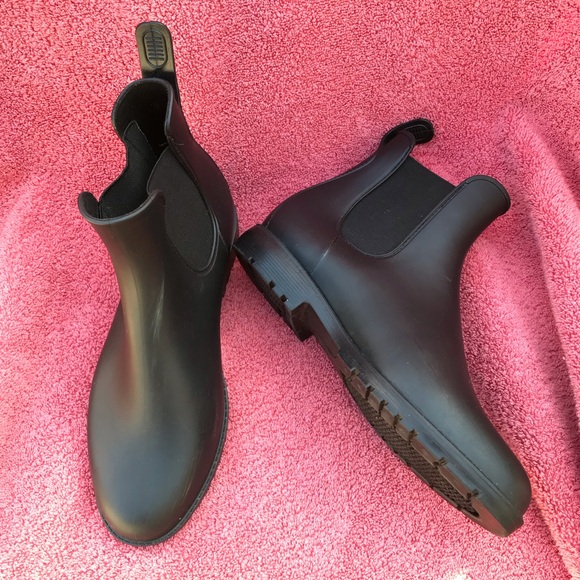 Capelli Women’s Ankle Rain Boots 10 Black Chelsea Pull-On Waterproof Commuter - Picture 1 of 13